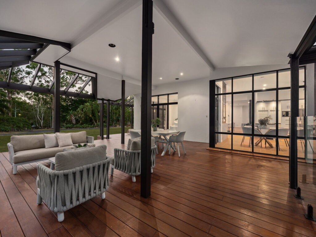 39 Phillip Crescent, Barellan Point QLD 4306