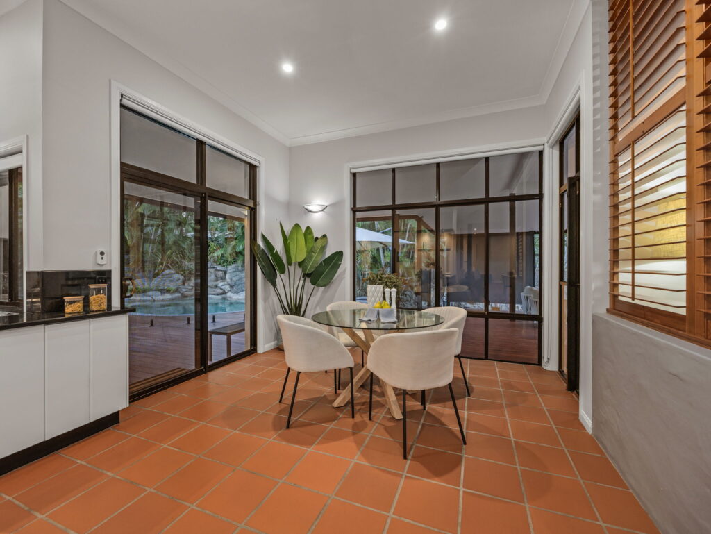 39 Phillip Crescent, Barellan Point QLD 4306