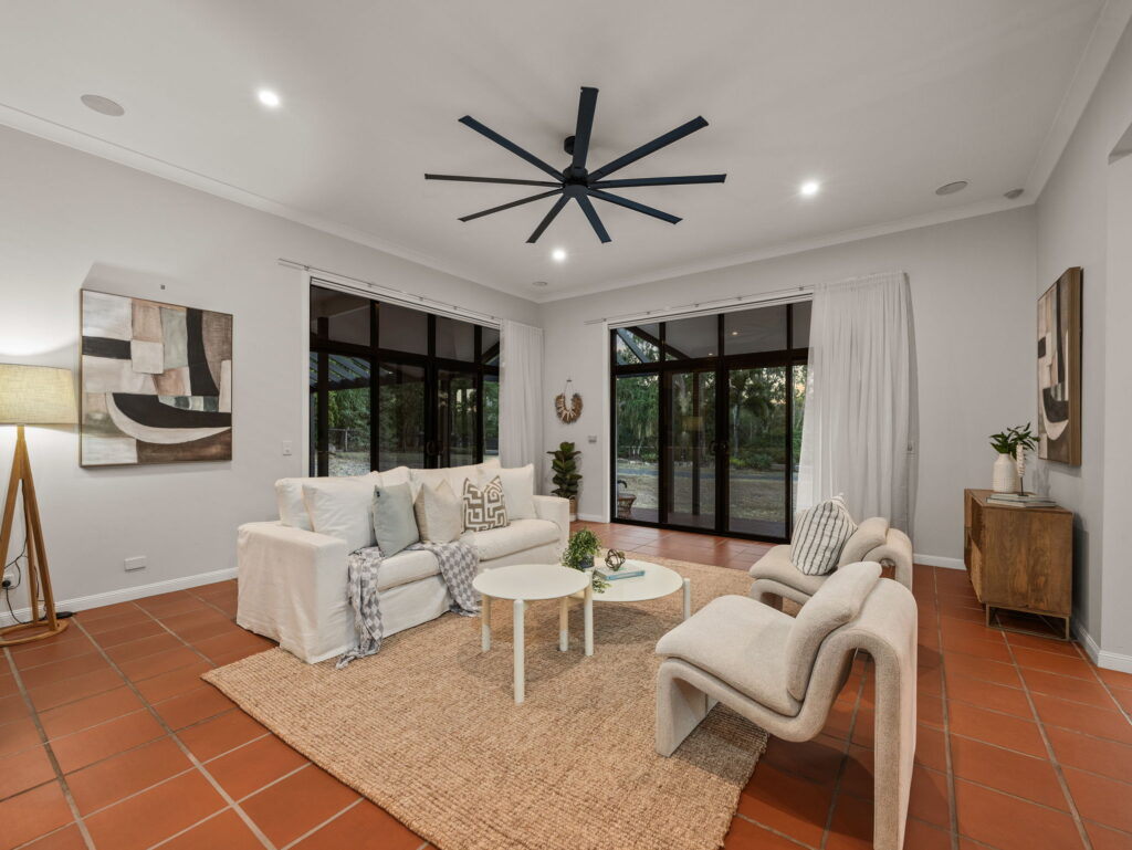 39 Phillip Crescent, Barellan Point QLD 4306