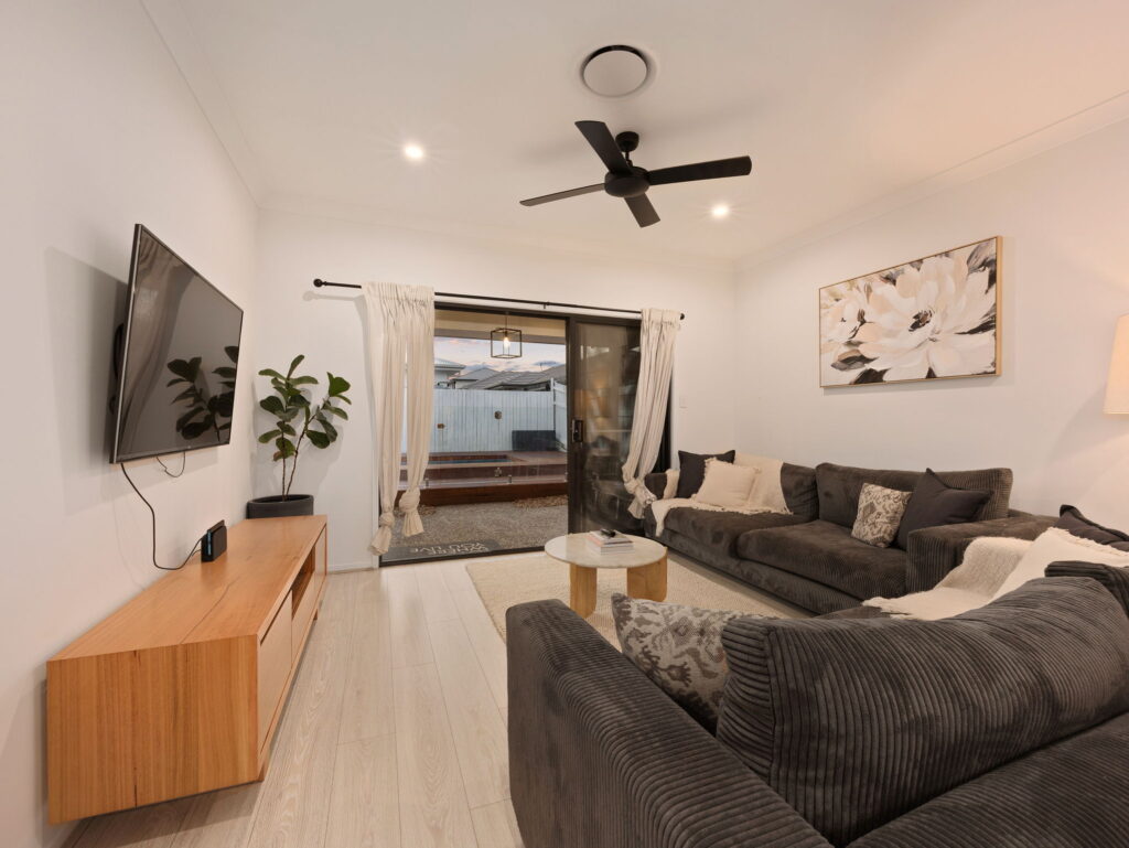 18 Rohl Road, Walloon, QLD 4306