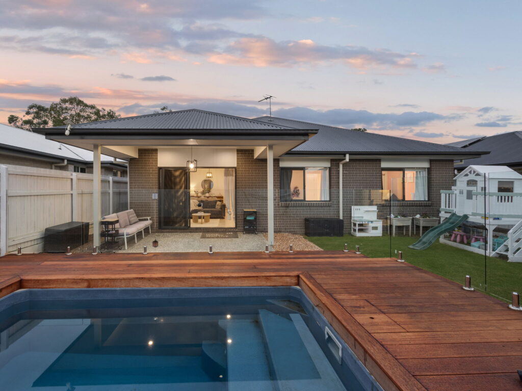18 Rohl Road, Walloon, QLD 4306