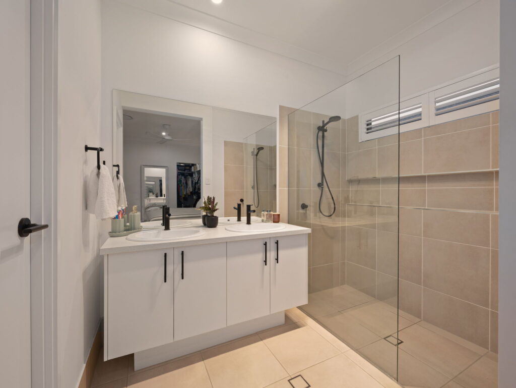 18 Rohl Road, Walloon, QLD 4306