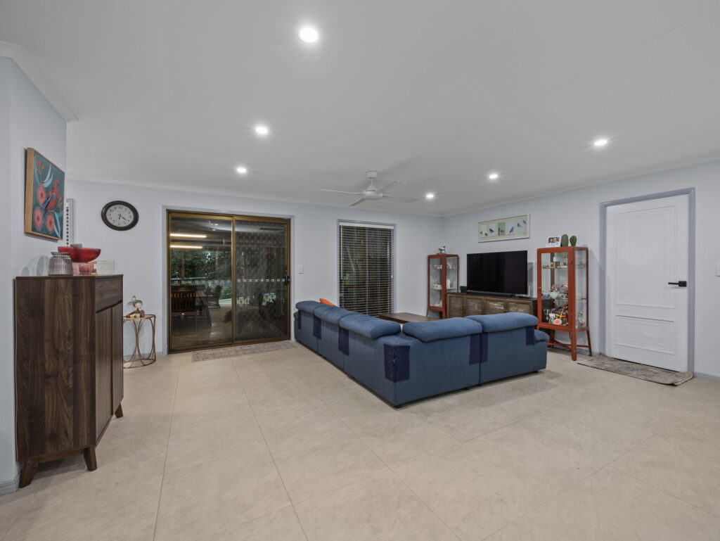 14 Elizabeth Street, Karalee, QLD 4306