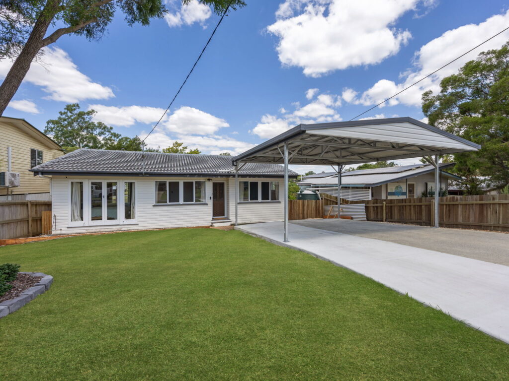 15 Logan Street, North Booval, QLD 4304