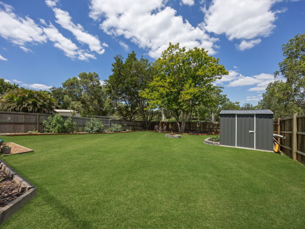 15 Logan Street, North Booval, QLD 4304