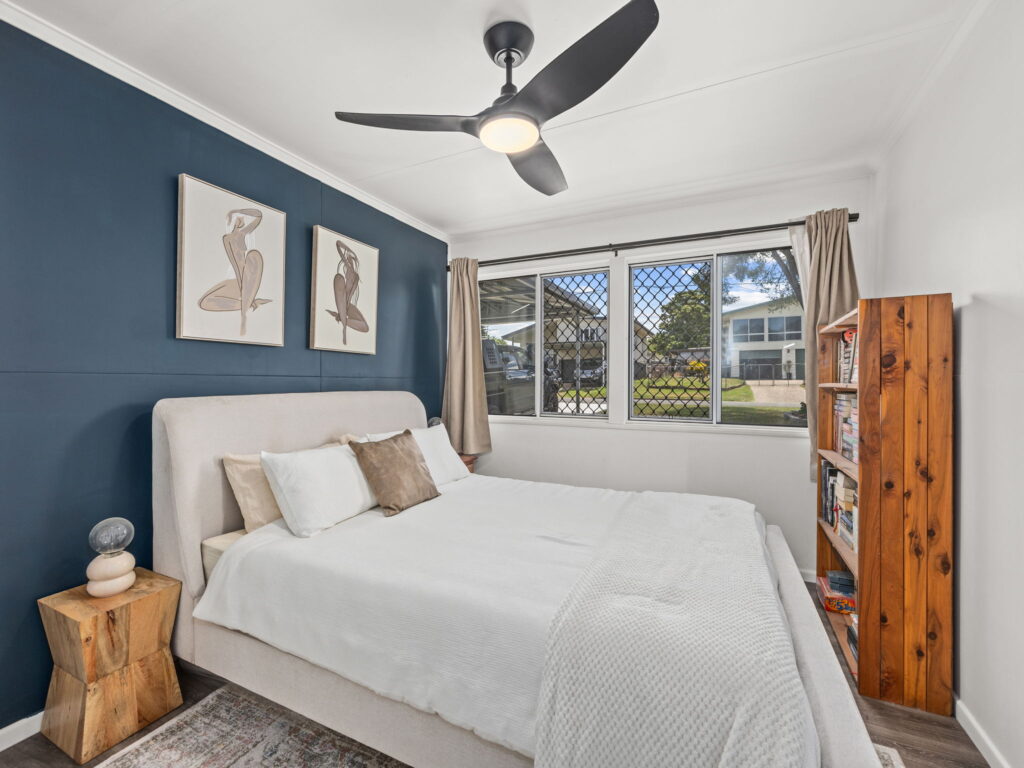15 Logan Street, North Booval, QLD 4304