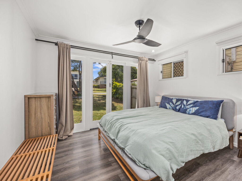 15 Logan Street, North Booval, QLD 4304