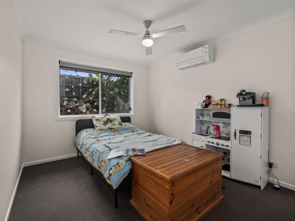 10 Shaun Street, Redbank Plains, QLD 4301