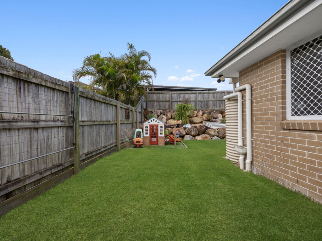 10 Shaun Street, Redbank Plains, QLD 4301