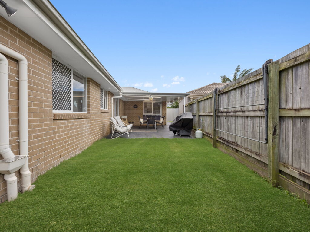 10 Shaun Street, Redbank Plains, QLD 4301