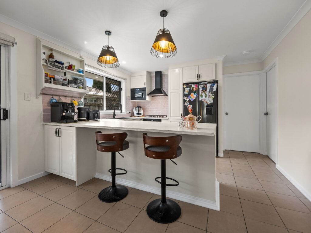 10 Shaun Street, Redbank Plains, QLD 4301