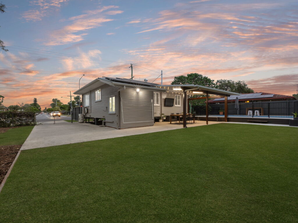 36 Robertson Road, Eastern Heights, QLD 4305