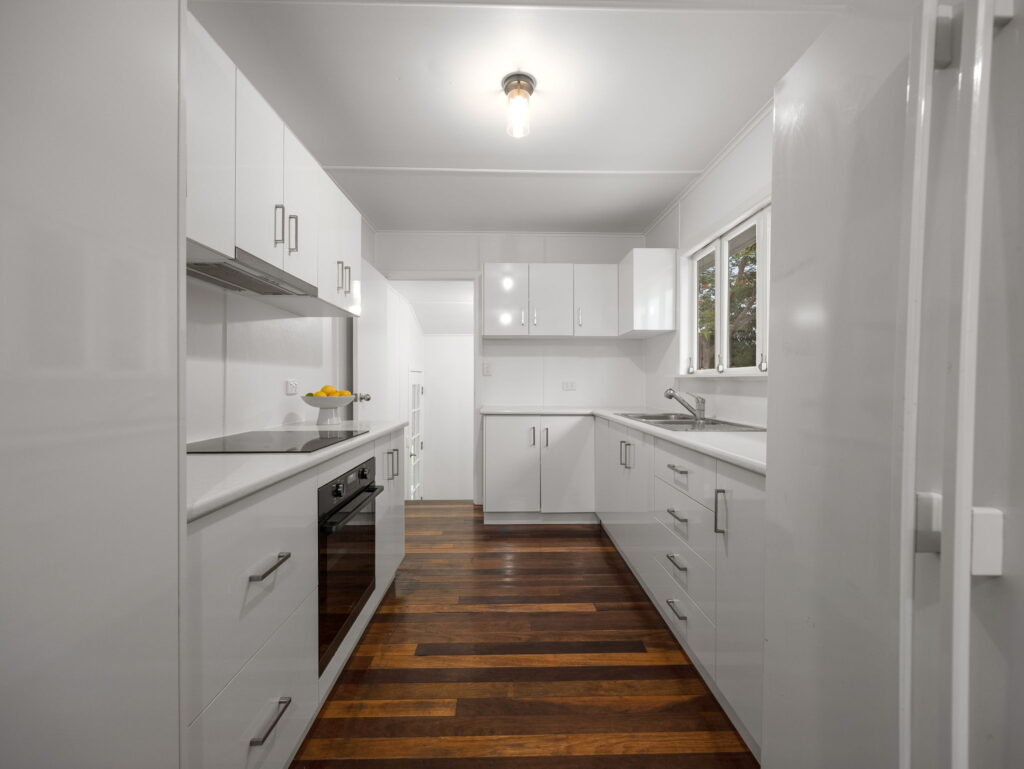 36 Robertson Road, Eastern Heights, QLD 4305