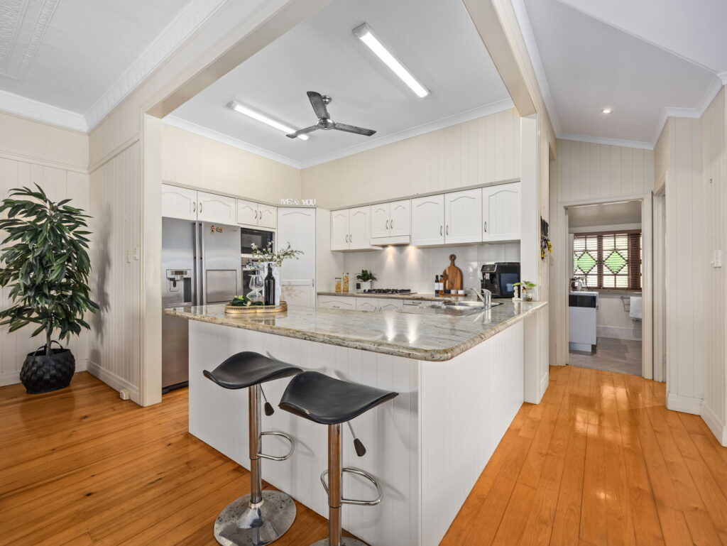 7 Advance Street, Newtown, QLD 4305