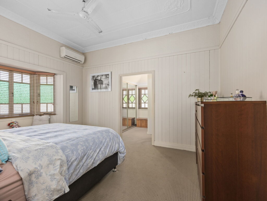 7 Advance Street, Newtown, QLD 4305