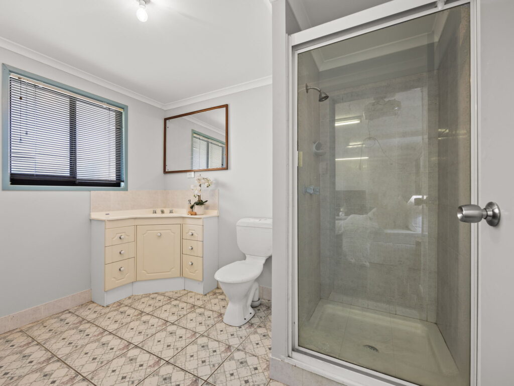 7 Advance Street, Newtown, QLD 4305