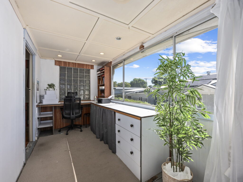 7 Advance Street, Newtown, QLD 4305