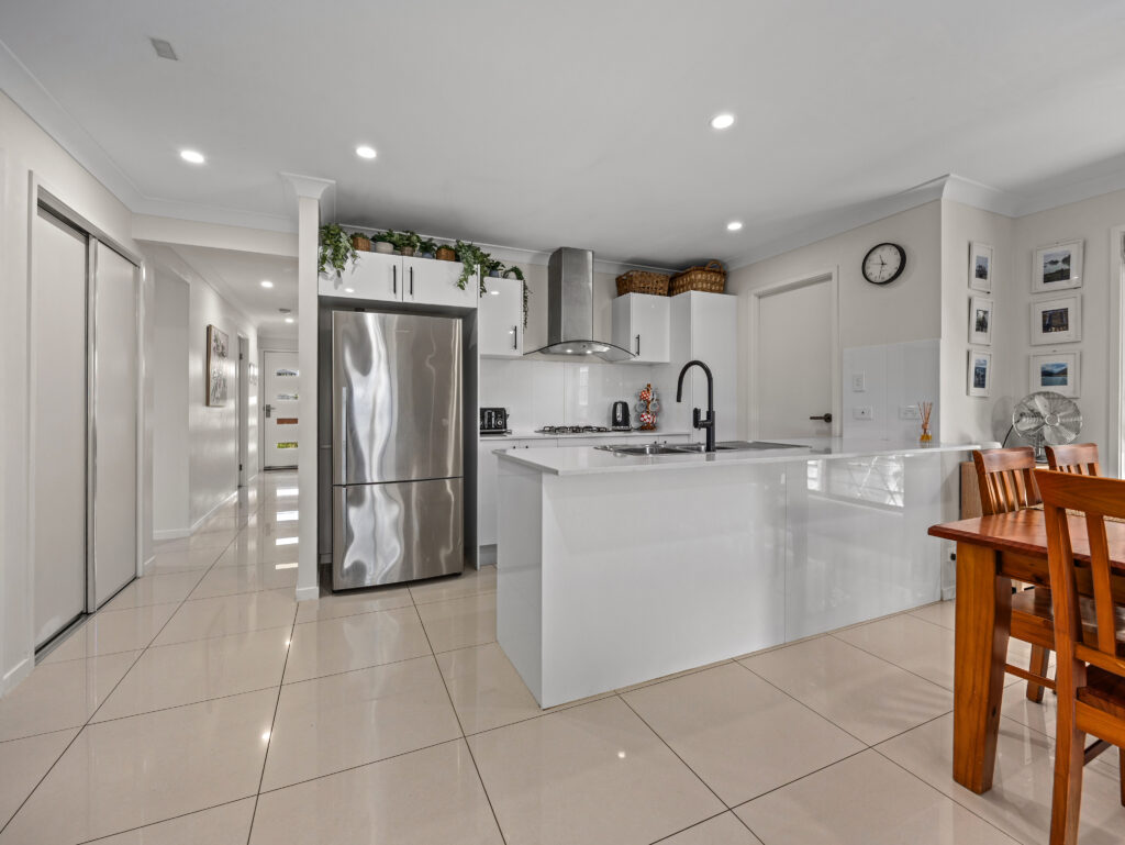 14 Wyness Street, Deebing Heights, QLD 4306