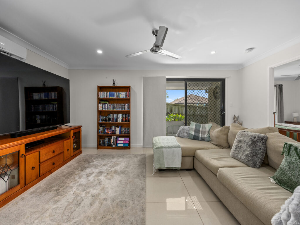14 Wyness Street, Deebing Heights, QLD 4306