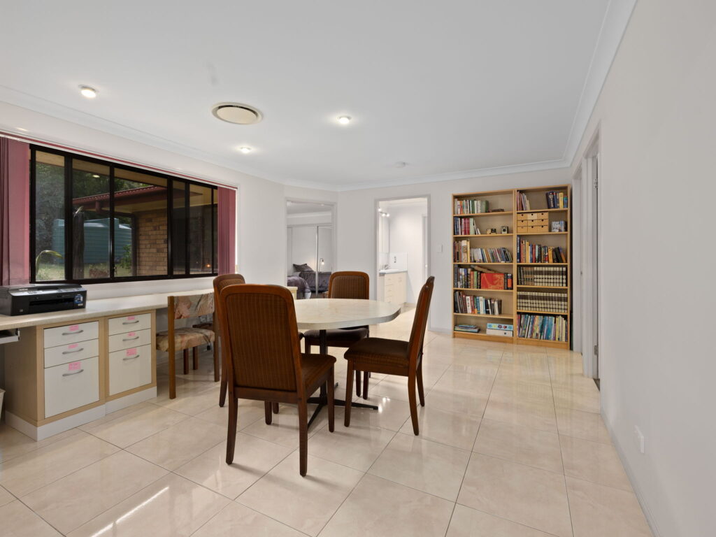 271 Pine Mountain Road, Muirlea, QLD 4306
