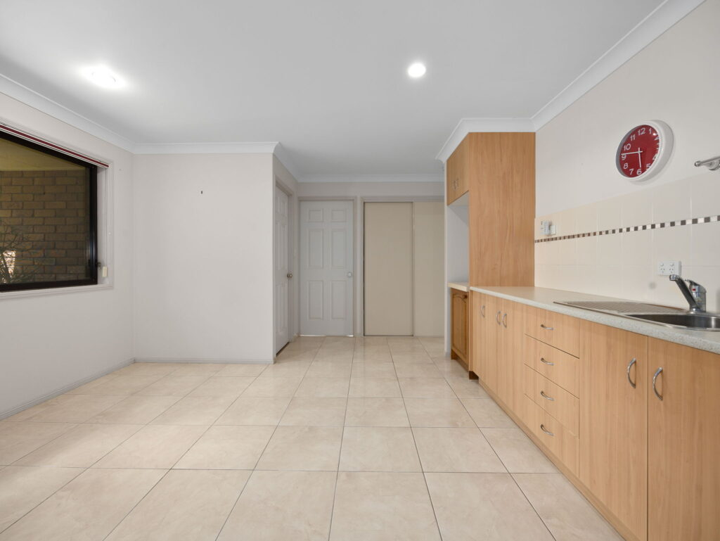 271 Pine Mountain Road, Muirlea, QLD 4306
