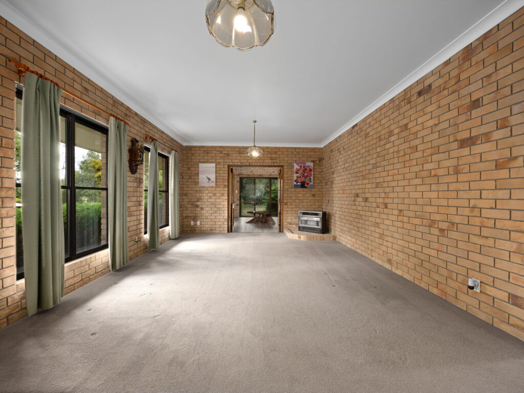 271 Pine Mountain Road, Muirlea, QLD 4306