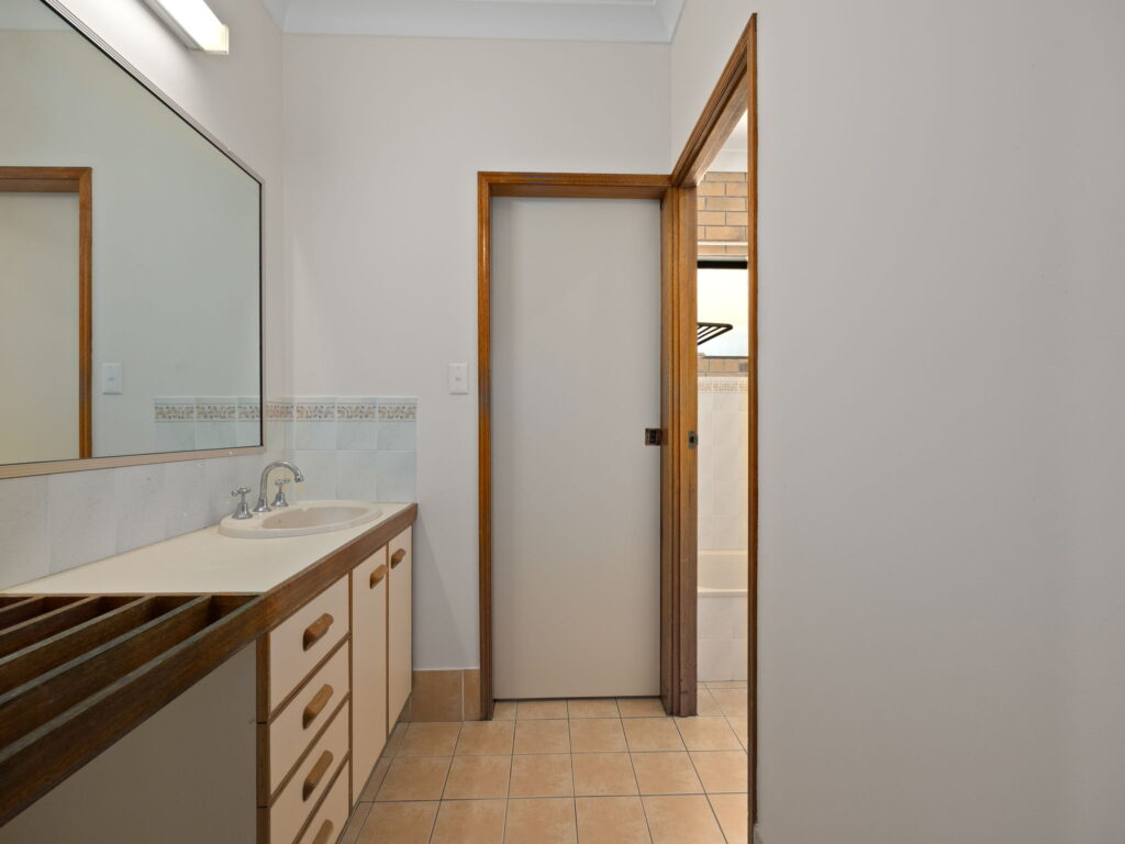 271 Pine Mountain Road, Muirlea, QLD 4306
