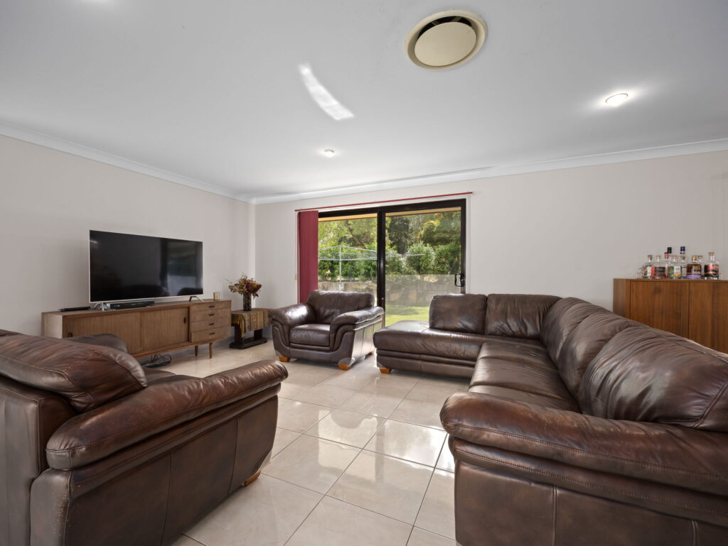 271 Pine Mountain Road, Muirlea, QLD 4306