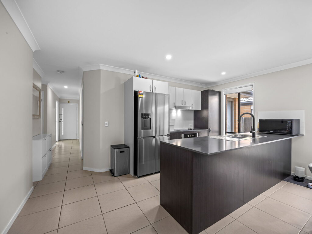 85 Berrigan Street, Redbank Plains, QLD 4301