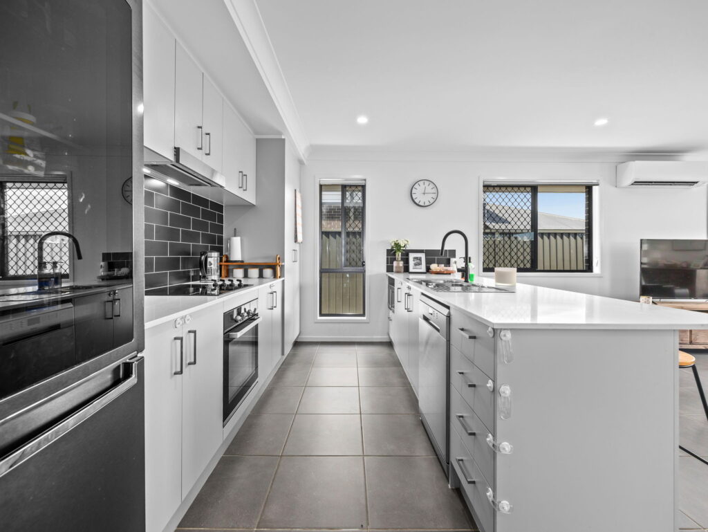 70 Leafcutter Circuit, Ripley, QLD 4306