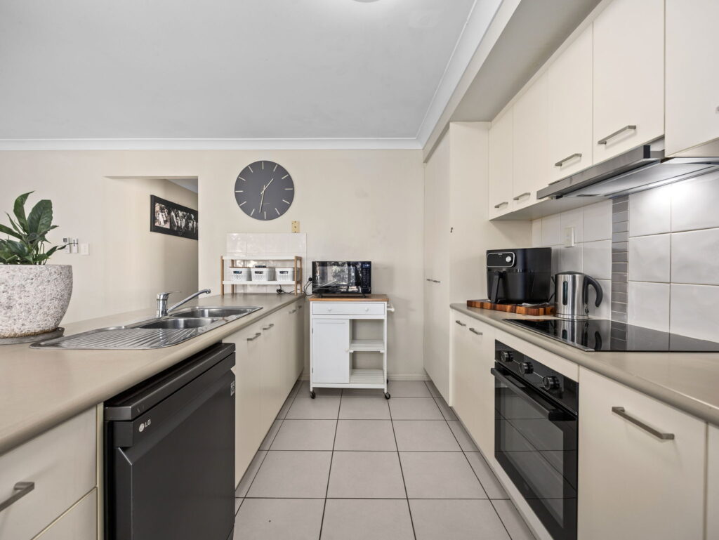 House-R2-4868098