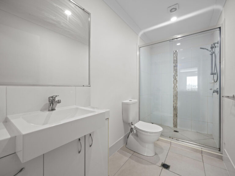 House-R2-4871772