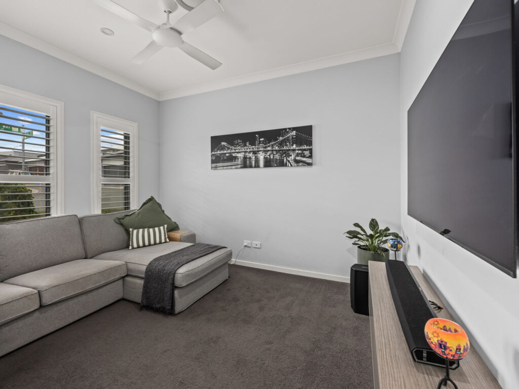 33 Affinity Way, South Ripley, QLD 4306
