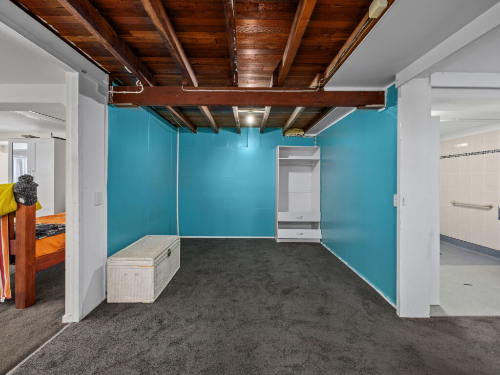 House-R2-4874043