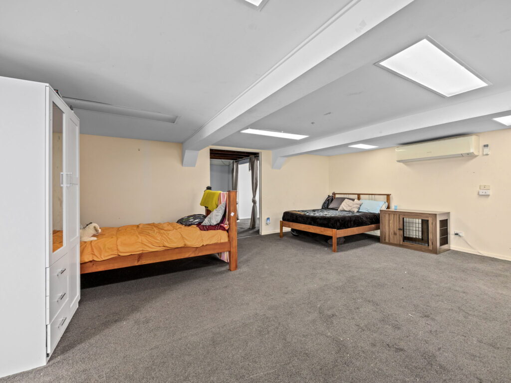 House-R2-4874043