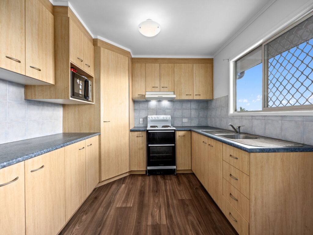 House-R2-4874043