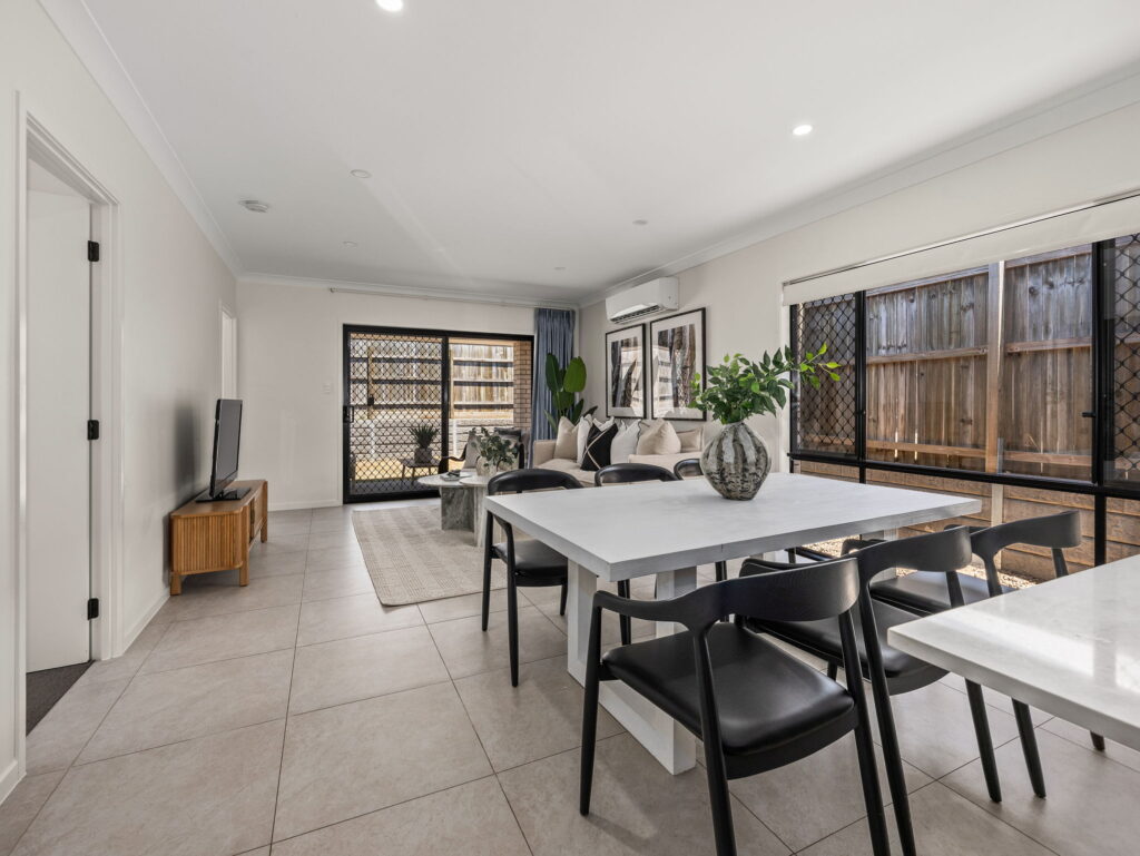 House-R2-4875259