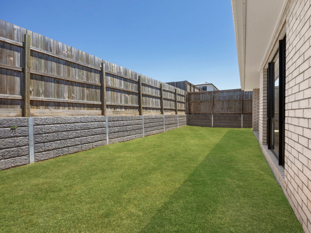 House-R2-4875259