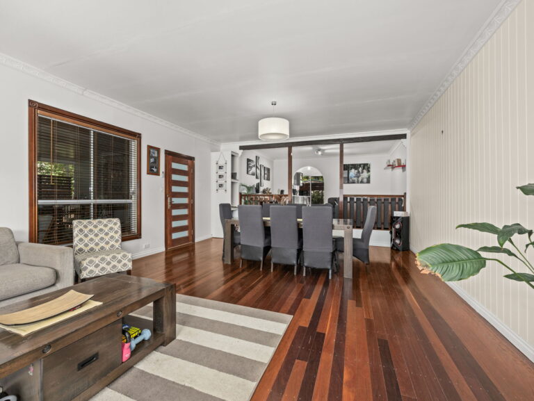 House-R2-4878069
