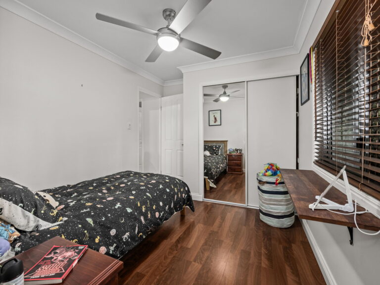 House-R2-4878069