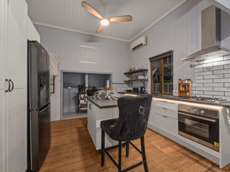 House-R2-4878853