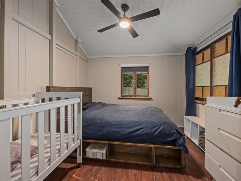 House-R2-4878853