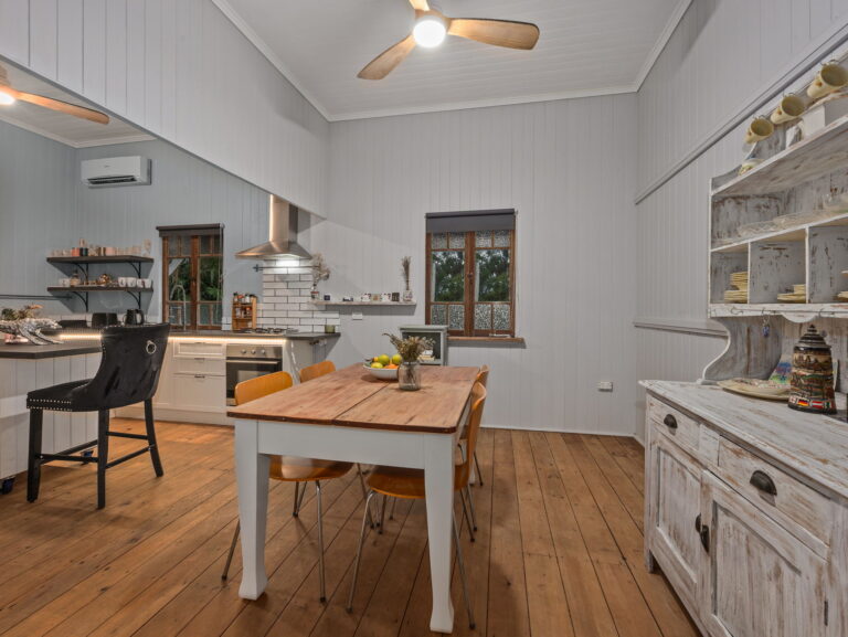House-R2-4878853