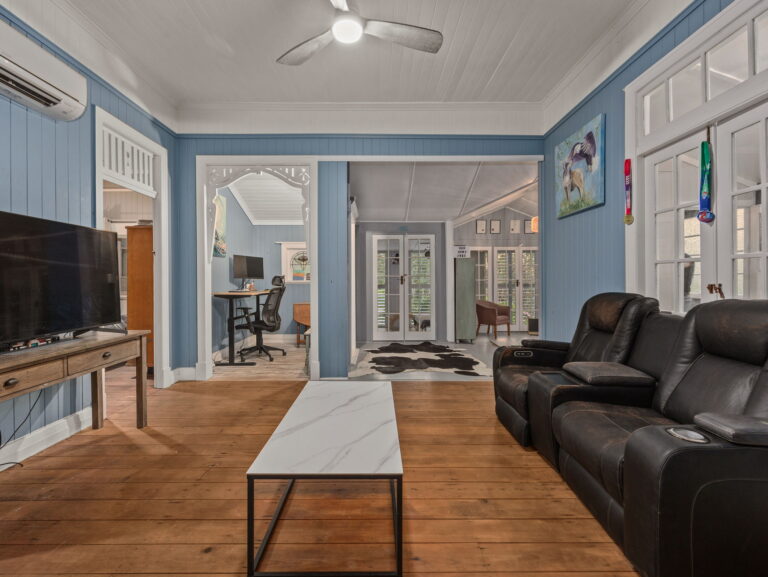 House-R2-4878853