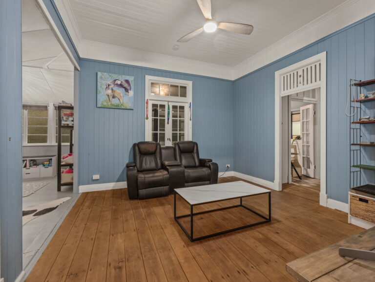 House-R2-4878853