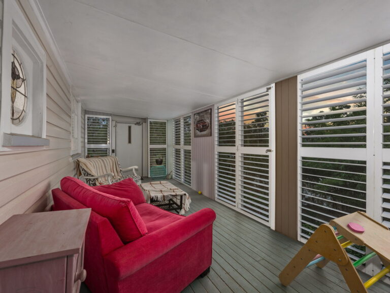 House-R2-4878853