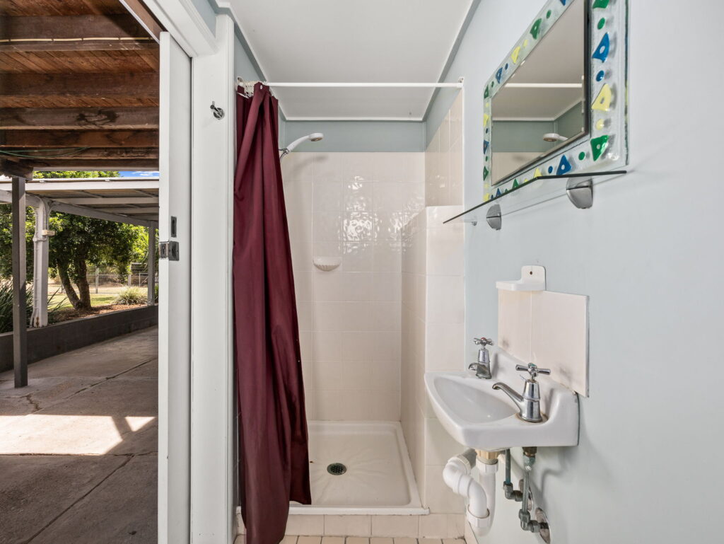 House-R2-4881604