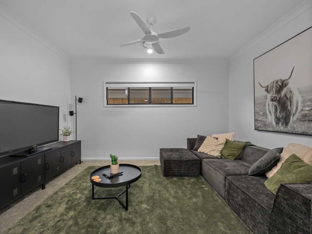 89 Blossom Circuit, Deebing Heights, QLD 4306