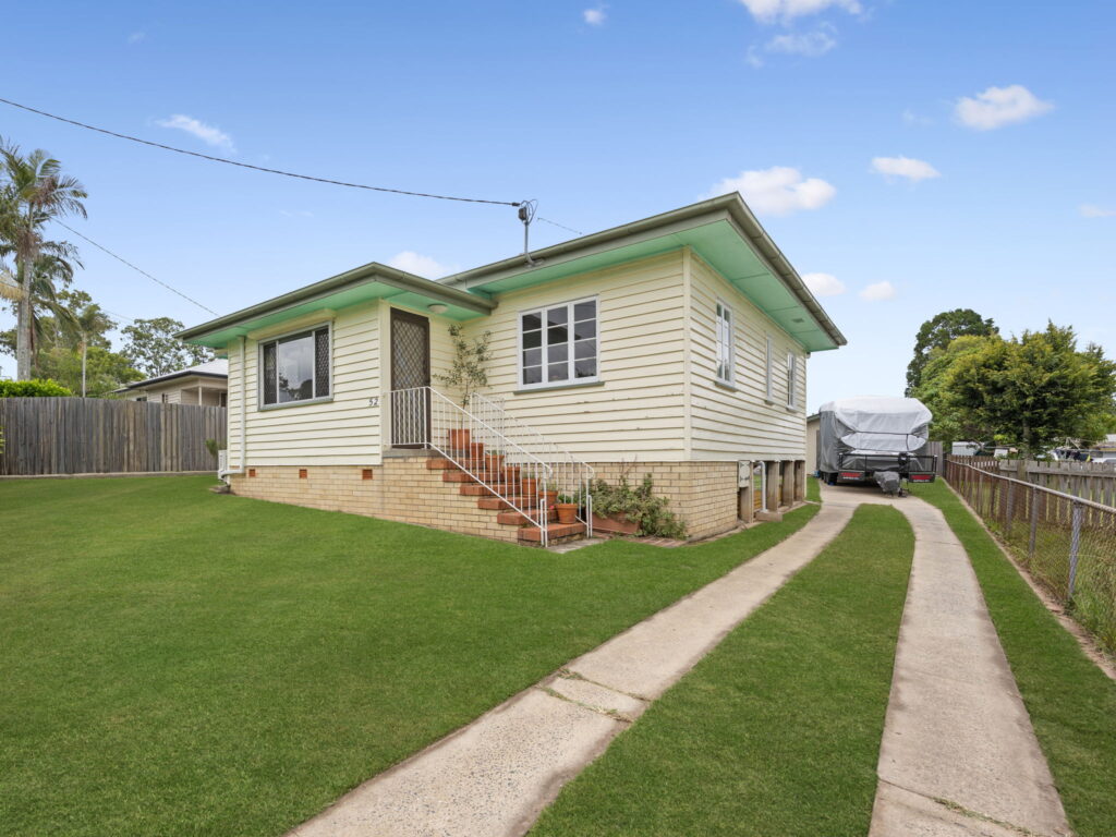 52 Albert Street, North Ipswich, QLD 4305
