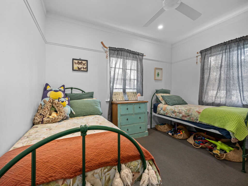52 Albert Street, North Ipswich, QLD 4305